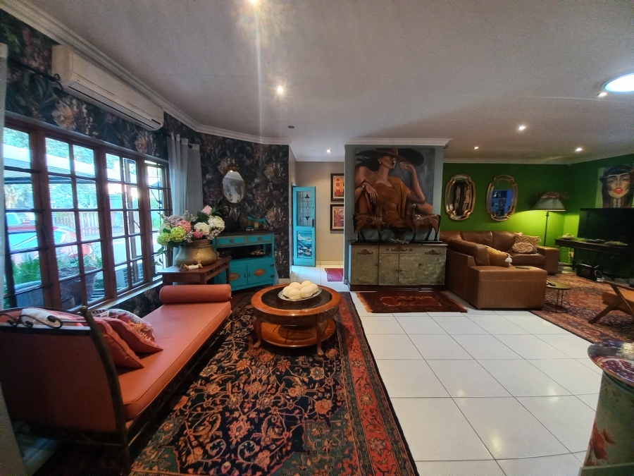 3 Bedroom Property for Sale in Safari Gardens North West